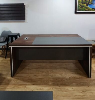 Executive Table Er-04 | Ready-Made Desk with Side Cabinet